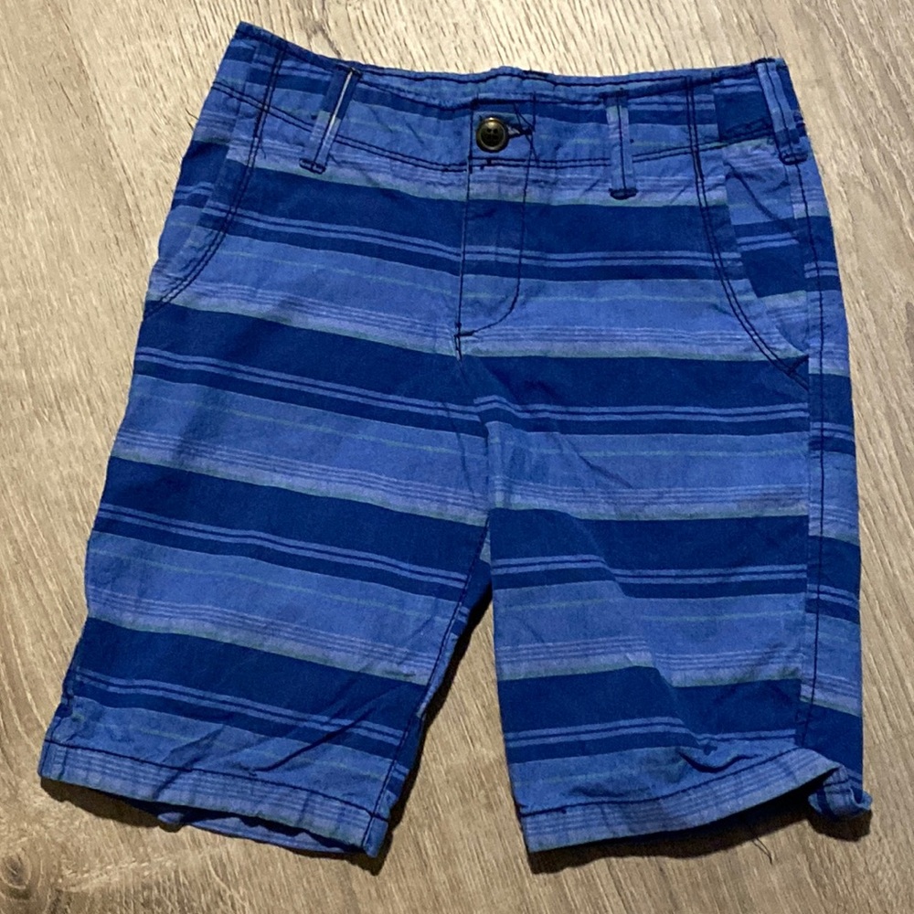 Boys 8 regular shorts
